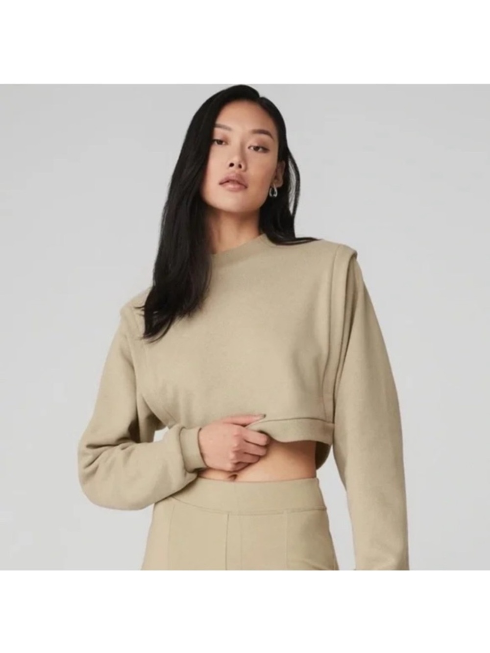 ALO Yoga Cropped Sweatshirt in Beige